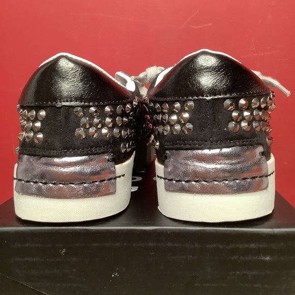 SHU SHOP NWT Sz 8 Ruby Studded Black Tie Sneakers Round Toes White Rubber Soles - Picture 9 of 13